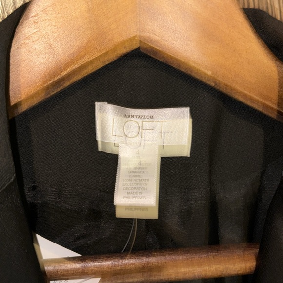 Ann Taylor Loft blazer - Picture 2 of 7